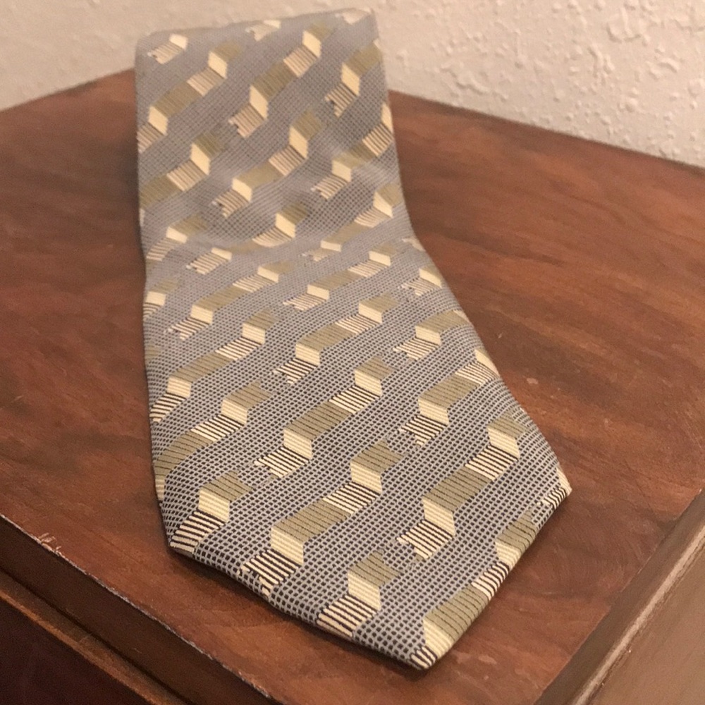 Options by Stafford tan and black silk tie